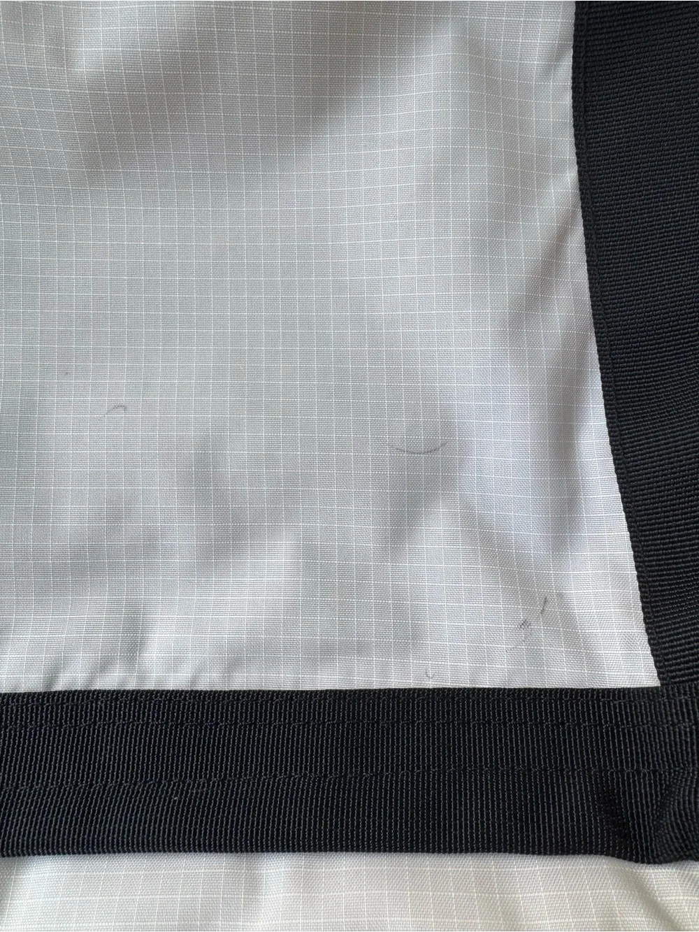 The Northface Borealis Tote Bag 22L Gardenia White EUC